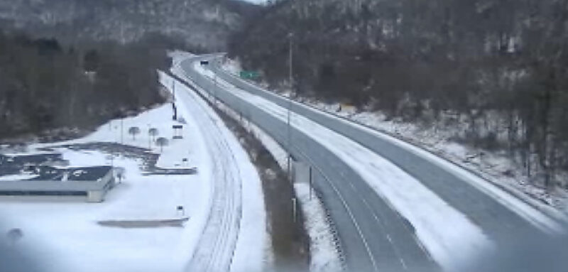Traveler’s note: Overnight snow leads to slippery Sunday morning ...